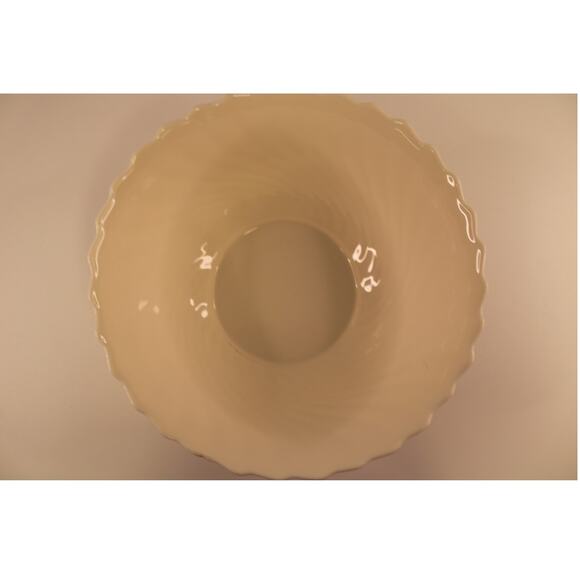 VTG Arcopal Milk Glass Serving Bowl Floral Scalloped Edge Victoria France READ - Picture 6 of 7